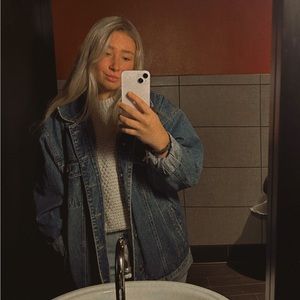 Meet your Posher, Hailey